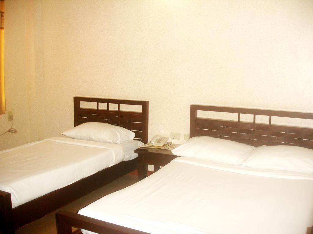 Roxas Midtown Hotel Cameră foto