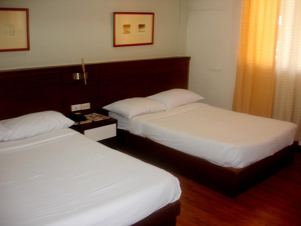 Roxas Midtown Hotel Cameră foto